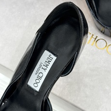 Jimmy Choo/吉米周26WF新品 漆皮尖头侧空细跟高跟鞋婚鞋 亮面漆皮泛着柔润光泽 尖头剪裁利落显腿长 侧空露肤 Jimmy Choo/吉米周26WF新品 漆皮尖头侧空细跟高跟鞋婚鞋 亮面漆皮泛着柔润光泽 尖头剪裁利落显腿长 侧空露肤
