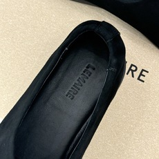 Lemaire 26WF新品极简复古 一脚蹬平底乐福鞋单鞋 斜方头剪裁利落显复古感 一脚蹬穿脱超省心 全皮内里透气又养脚 Lemaire 26WF新品极简复古 一脚蹬平底乐福鞋单鞋 斜方头剪裁利落显复古感 一脚蹬穿脱超省心 全皮内里透气又养脚