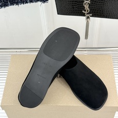 Lemaire 26WF新品极简复古 一脚蹬平底乐福鞋单鞋 斜方头剪裁利落显复古感 一脚蹬穿脱超省心 全皮内里透气又养脚 Lemaire 26WF新品极简复古 一脚蹬平底乐福鞋单鞋 斜方头剪裁利落显复古感 一脚蹬穿脱超省心 全皮内里透气又养脚