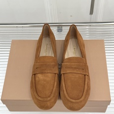 Gianvito Rossi 26WF新品 麂皮复古平底乐福鞋 麂皮复古自带高级肌理 平底软弹久走不累 一脚蹬穿脱超省心 Gianvito Rossi 26WF新品 麂皮复古平底乐福鞋 麂皮复古自带高级肌理 平底软弹久走不累 一脚蹬穿脱超省心