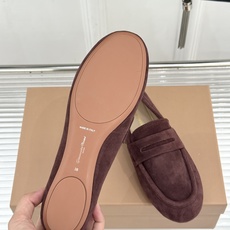 Gianvito Rossi 26WF新品 麂皮复古平底乐福鞋 麂皮复古自带高级肌理 平底软弹久走不累 一脚蹬穿脱超省心 Gianvito Rossi 26WF新品 麂皮复古平底乐福鞋 麂皮复古自带高级肌理 平底软弹久走不累 一脚蹬穿脱超省心