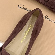 Gianvito Rossi 26WF新品 麂皮复古平底乐福鞋 麂皮复古自带高级肌理 平底软弹久走不累 一脚蹬穿脱超省心 Gianvito Rossi 26WF新品 麂皮复古平底乐福鞋 麂皮复古自带高级肌理 平底软弹久走不累 一脚蹬穿脱超省心