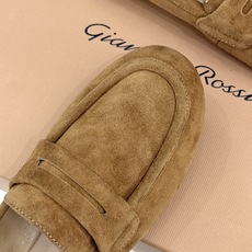 Gianvito Rossi 26WF新品 麂皮复古平底乐福鞋 麂皮复古自带高级肌理 平底软弹久走不累 一脚蹬穿脱超省心 Gianvito Rossi 26WF新品 麂皮复古平底乐福鞋 麂皮复古自带高级肌理 平底软弹久走不累 一脚蹬穿脱超省心