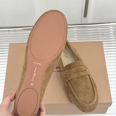 Gianvito Rossi 26WF新品 麂皮复古平底乐福鞋 麂皮复古自带高级肌理 平底软弹久走不累 一脚蹬穿脱超省心 Gianvito Rossi 26WF新品 麂皮复古平底乐福鞋 麂皮复古自带高级肌理 平底软弹久走不累 一脚蹬穿脱超省心