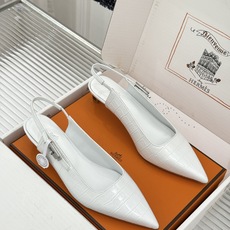 顶版 Hermès/爱马仕经典Kelly扣 鳄鱼纹后空猫跟凉鞋 鳄鱼纹压出哑光质感 经典Kelly扣锁着马术基因 后空剪 顶版 Hermès/爱马仕经典Kelly扣 鳄鱼纹后空猫跟凉鞋 鳄鱼纹压出哑光质感 经典Kelly扣锁着马术基因 后空剪