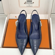 顶版 Hermès/爱马仕经典Kelly扣 鳄鱼纹后空猫跟凉鞋 鳄鱼纹压出哑光质感 经典Kelly扣锁着马术基因 后空剪 顶版 Hermès/爱马仕经典Kelly扣 鳄鱼纹后空猫跟凉鞋 鳄鱼纹压出哑光质感 经典Kelly扣锁着马术基因 后空剪