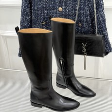 Jil Sander/吉尔桑达极 26WF新品 极简复古侧拉链骑士靴长靴 侧拉链藏着极简巧思 意大利小牛皮软润细腻 弧度 Jil Sander/吉尔桑达极 26WF新品 极简复古侧拉链骑士靴长靴 侧拉链藏着极简巧思 意大利小牛皮软润细腻 弧度