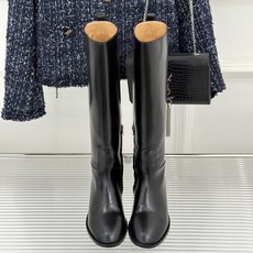 Jil Sander/吉尔桑达极 26WF新品 极简复古侧拉链骑士靴长靴 侧拉链藏着极简巧思 意大利小牛皮软润细腻 弧度 Jil Sander/吉尔桑达极 26WF新品 极简复古侧拉链骑士靴长靴 侧拉链藏着极简巧思 意大利小牛皮软润细腻 弧度