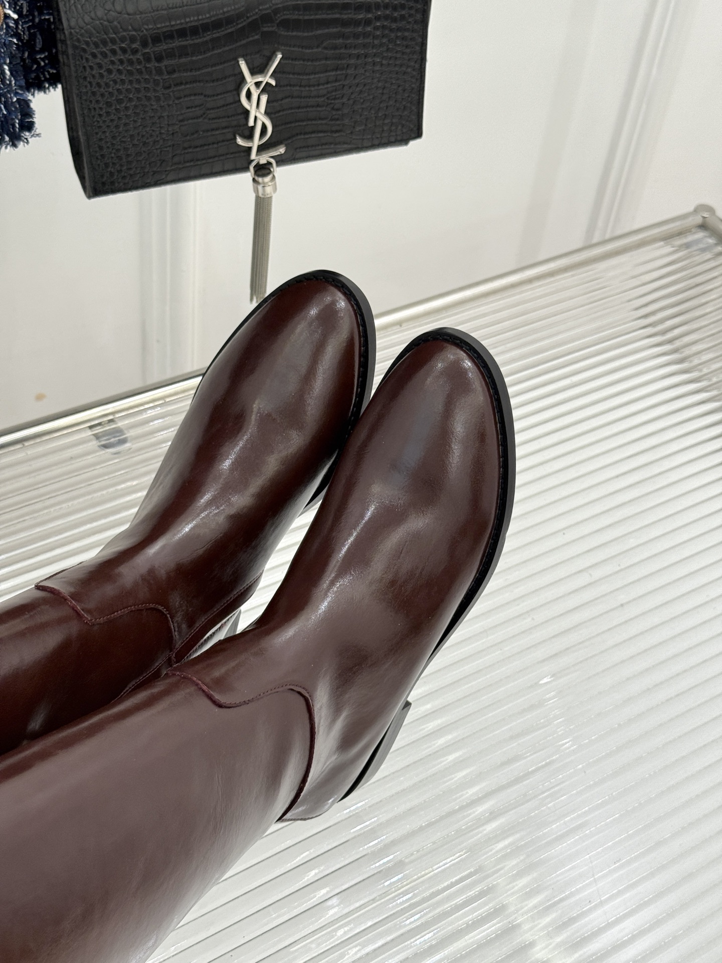 Jil Sander/吉尔桑达极 26WF新品 极简复古侧拉链骑士靴长靴 侧拉链藏着极简巧思 意大利小牛皮软润细腻 弧度 Jil Sander/吉尔桑达极 26WF新品 极简复古侧拉链骑士靴长靴 侧拉链藏着极简巧思 意大利小牛皮软润细腻 弧度