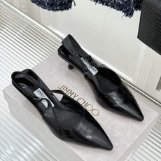 Jimmy Choo/吉米周26WF新品 尖头猫跟凉鞋 尖头秒拉腿部线条 猫跟稳当久穿不累脚 后绊带贴合纤细脚踝 细带勾 Jimmy Choo/吉米周26WF新品 尖头猫跟凉鞋 尖头秒拉腿部线条 猫跟稳当久穿不累脚 后绊带贴合纤细脚踝 细带勾
