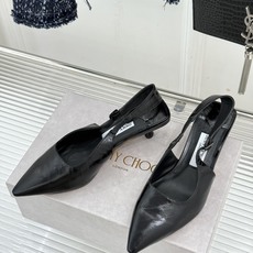 Jimmy Choo/吉米周26WF新品 尖头猫跟凉鞋 尖头秒拉腿部线条 猫跟稳当久穿不累脚 后绊带贴合纤细脚踝 细带勾 Jimmy Choo/吉米周26WF新品 尖头猫跟凉鞋 尖头秒拉腿部线条 猫跟稳当久穿不累脚 后绊带贴合纤细脚踝 细带勾