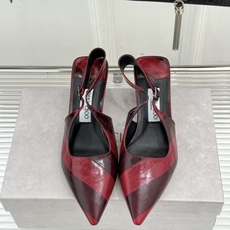 Jimmy Choo/吉米周26WF新品 尖头猫跟凉鞋 尖头秒拉腿部线条 猫跟稳当久穿不累脚 后绊带贴合纤细脚踝 细带勾 Jimmy Choo/吉米周26WF新品 尖头猫跟凉鞋 尖头秒拉腿部线条 猫跟稳当久穿不累脚 后绊带贴合纤细脚踝 细带勾
