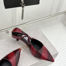 Jimmy Choo/吉米周26WF新品 尖头猫跟凉鞋 尖头秒拉腿部线条 猫跟稳当久穿不累脚 后绊带贴合纤细脚踝 细带勾 Jimmy Choo/吉米周26WF新品 尖头猫跟凉鞋 尖头秒拉腿部线条 猫跟稳当久穿不累脚 后绊带贴合纤细脚踝 细带勾