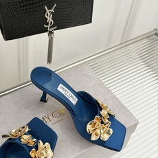Jimmy Choo/吉米周26WF新品 金属花朵方头高跟拖鞋 金属花缀着细碎钻光 方头廓形利落又摩登 小羊皮内里软润又 Jimmy Choo/吉米周26WF新品 金属花朵方头高跟拖鞋 金属花缀着细碎钻光 方头廓形利落又摩登 小羊皮内里软润又