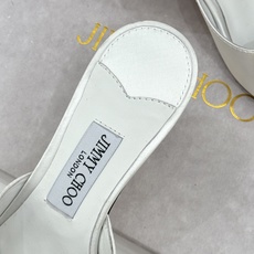 Jimmy Choo/吉米周26WF新品 金属花朵方头高跟拖鞋 金属花缀着细碎钻光 方头廓形利落又摩登 小羊皮内里软润又 Jimmy Choo/吉米周26WF新品 金属花朵方头高跟拖鞋 金属花缀着细碎钻光 方头廓形利落又摩登 小羊皮内里软润又
