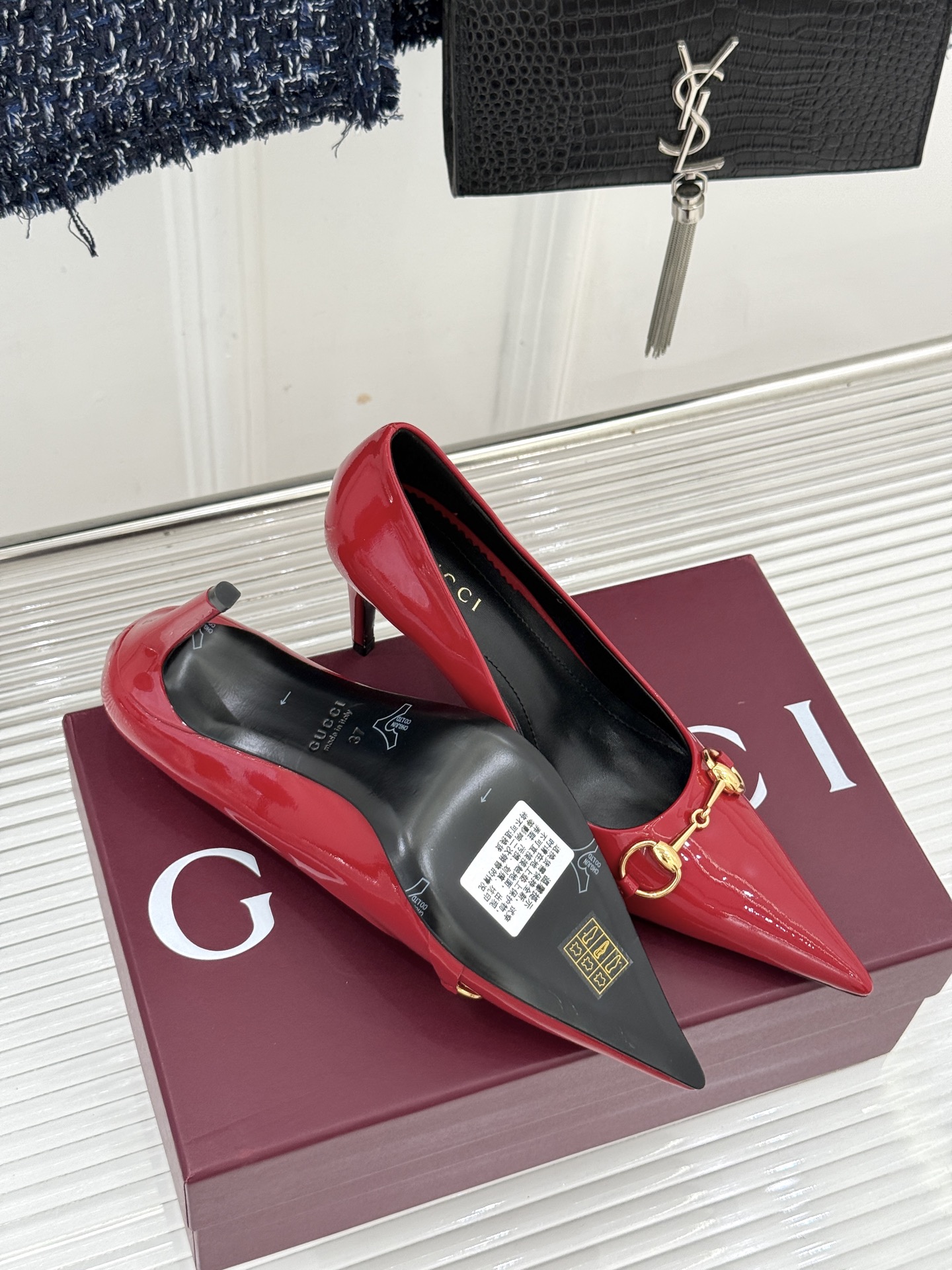 Gucci/古驰26WF新品Donna系列 马衔扣尖头高跟鞋凉鞋 经典马衔扣缀鞋面 尖头线条修饰纤细脚型 细跟拉长腿型比 Gucci/古驰26WF新品Donna系列 马衔扣尖头高跟鞋凉鞋 经典马衔扣缀鞋面 尖头线条修饰纤细脚型 细跟拉长腿型比
