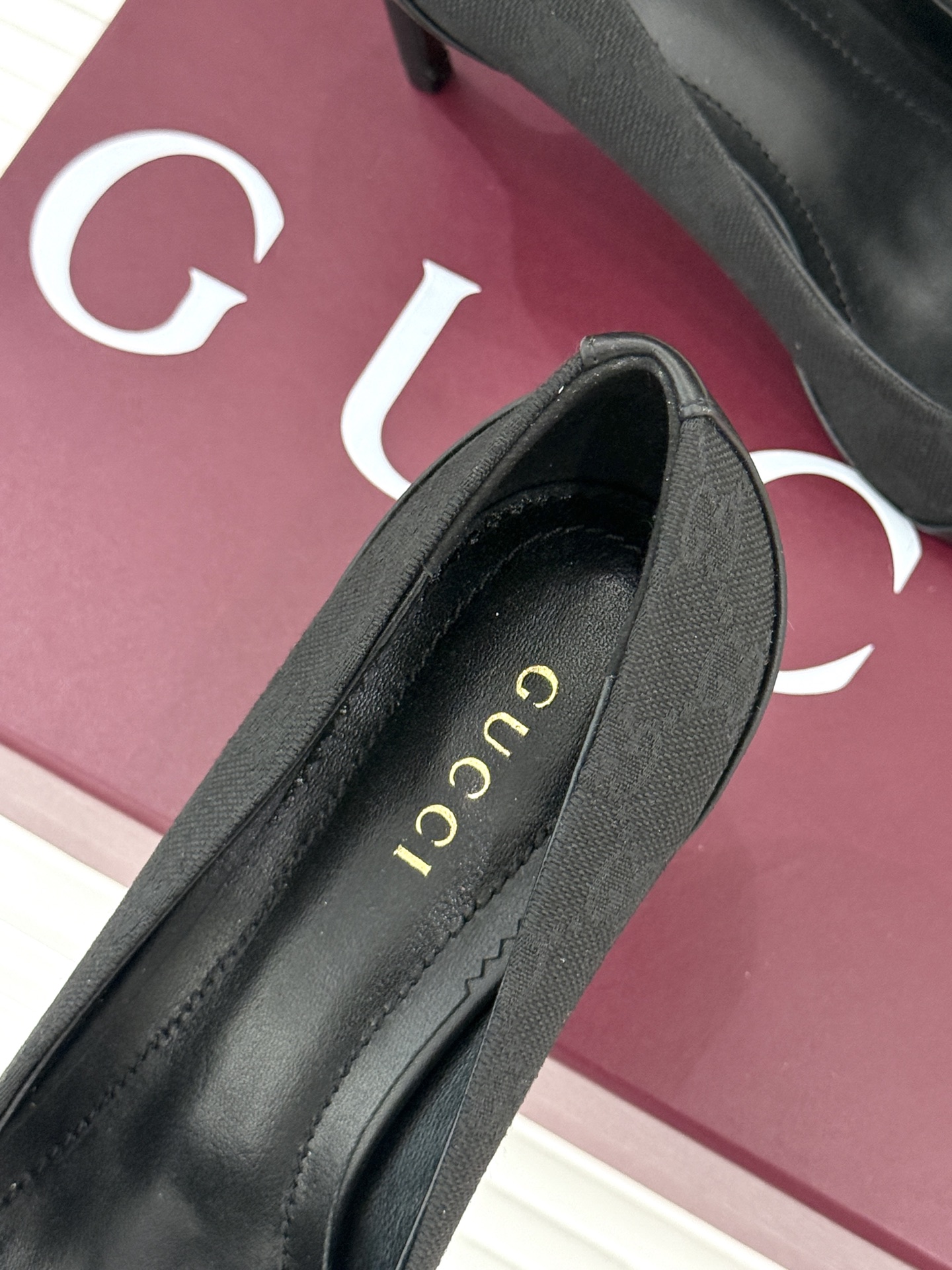 Gucci/古驰26WF新品Donna系列 马衔扣尖头高跟鞋凉鞋 经典马衔扣缀鞋面 尖头线条修饰纤细脚型 细跟拉长腿型比 Gucci/古驰26WF新品Donna系列 马衔扣尖头高跟鞋凉鞋 经典马衔扣缀鞋面 尖头线条修饰纤细脚型 细跟拉长腿型比