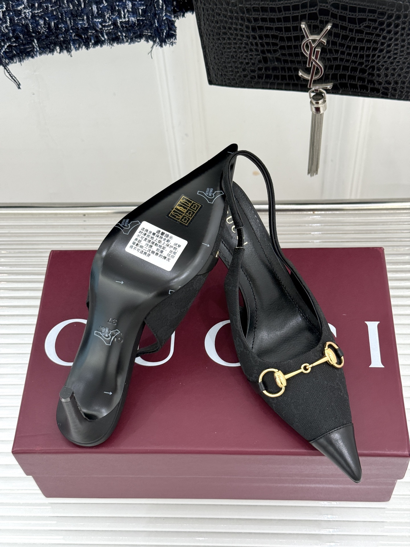 Gucci/古驰26WF新品Donna系列 马衔扣尖头高跟鞋凉鞋 经典马衔扣缀鞋面 尖头线条修饰纤细脚型 细跟拉长腿型比 Gucci/古驰26WF新品Donna系列 马衔扣尖头高跟鞋凉鞋 经典马衔扣缀鞋面 尖头线条修饰纤细脚型 细跟拉长腿型比