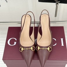 Gucci/古驰26WF新品Donna系列 马衔扣尖头高跟鞋凉鞋 经典马衔扣缀鞋面 尖头线条修饰纤细脚型 细跟拉长腿型比 Gucci/古驰26WF新品Donna系列 马衔扣尖头高跟鞋凉鞋 经典马衔扣缀鞋面 尖头线条修饰纤细脚型 细跟拉长腿型比