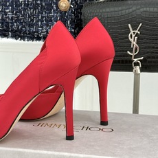 Jimmy Choo/吉米周26WF新品 真丝尖头侧空细跟高跟鞋 真丝缎面泛着柔润微光 尖头剪裁利落显腿长 侧空露肤衬得 Jimmy Choo/吉米周26WF新品 真丝尖头侧空细跟高跟鞋 真丝缎面泛着柔润微光 尖头剪裁利落显腿长 侧空露肤衬得