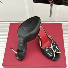 Valentino/华伦天奴26WF新品 立体蝴蝶水钻金属跟高跟拖鞋 立体蝶翼嵌满碎钻 金属细跟撑起利落气场 一字拖穿脱 Valentino/华伦天奴26WF新品 立体蝴蝶水钻金属跟高跟拖鞋 立体蝶翼嵌满碎钻 金属细跟撑起利落气场 一字拖穿脱