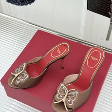 Valentino/华伦天奴26WF新品 立体蝴蝶水钻金属跟高跟拖鞋 立体蝶翼嵌满碎钻 金属细跟撑起利落气场 一字拖穿脱 Valentino/华伦天奴26WF新品 立体蝴蝶水钻金属跟高跟拖鞋 立体蝶翼嵌满碎钻 金属细跟撑起利落气场 一字拖穿脱