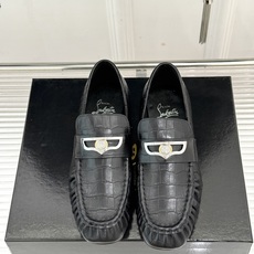 男码+20 ChristinLouboutin/CL26WF新品 复古褶皱英伦乐情侣款福鞋 金属扣自带奢牌锋芒 手工褶皱 男码+20 ChristinLouboutin/CL26WF新品 复古褶皱英伦乐情侣款福鞋 金属扣自带奢牌锋芒 手工褶皱