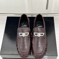 男码+20 ChristinLouboutin/CL26WF新品 复古褶皱英伦乐情侣款福鞋 金属扣自带奢牌锋芒 手工褶皱 男码+20 ChristinLouboutin/CL26WF新品 复古褶皱英伦乐情侣款福鞋 金属扣自带奢牌锋芒 手工褶皱