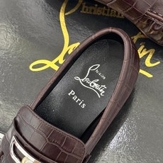男码+20 ChristinLouboutin/CL26WF新品 复古褶皱英伦乐情侣款福鞋 金属扣自带奢牌锋芒 手工褶皱 男码+20 ChristinLouboutin/CL26WF新品 复古褶皱英伦乐情侣款福鞋 金属扣自带奢牌锋芒 手工褶皱