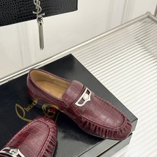男码+20 ChristinLouboutin/CL26WF新品 复古褶皱英伦乐情侣款福鞋 金属扣自带奢牌锋芒 手工褶皱 男码+20 ChristinLouboutin/CL26WF新品 复古褶皱英伦乐情侣款福鞋 金属扣自带奢牌锋芒 手工褶皱