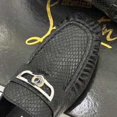 男码+20 ChristinLouboutin/CL26WF新品 复古褶皱英伦乐情侣款福鞋 金属扣自带奢牌锋芒 手工褶皱 男码+20 ChristinLouboutin/CL26WF新品 复古褶皱英伦乐情侣款福鞋 金属扣自带奢牌锋芒 手工褶皱