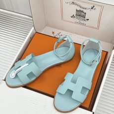 (配原版飞机盒) Hermès/爱马仕经典H型 平底凉鞋 标志性的“H”元素 以剪裁呈现 Epsom牛皮细腻又挺括 平 (配原版飞机盒) Hermès/爱马仕经典H型 平底凉鞋 标志性的“H”元素 以剪裁呈现 Epsom牛皮细腻又挺括 平