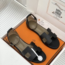 (配原版飞机盒) Hermès/爱马仕经典H型 平底凉鞋 标志性的“H”元素 以剪裁呈现 Epsom牛皮细腻又挺括 平 (配原版飞机盒) Hermès/爱马仕经典H型 平底凉鞋 标志性的“H”元素 以剪裁呈现 Epsom牛皮细腻又挺括 平