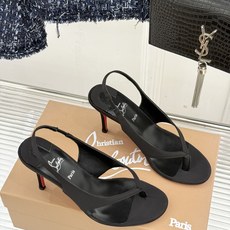 ChristinLouboutin/CL26WF新品 细带夹趾高跟细跟凉鞋 红底是品牌灵魂 细带勾勒纤细脚线 夹趾设计自 ChristinLouboutin/CL26WF新品 细带夹趾高跟细跟凉鞋 红底是品牌灵魂 细带勾勒纤细脚线 夹趾设计自