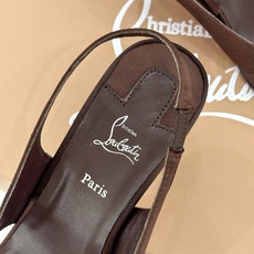ChristinLouboutin/CL26WF新品 细带夹趾高跟细跟凉鞋 红底是品牌灵魂 细带勾勒纤细脚线 夹趾设计自 ChristinLouboutin/CL26WF新品 细带夹趾高跟细跟凉鞋 红底是品牌灵魂 细带勾勒纤细脚线 夹趾设计自