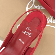 ChristinLouboutin/CL26WF新品 细带夹趾高跟细跟凉鞋 红底是品牌灵魂 细带勾勒纤细脚线 夹趾设计自 ChristinLouboutin/CL26WF新品 细带夹趾高跟细跟凉鞋 红底是品牌灵魂 细带勾勒纤细脚线 夹趾设计自