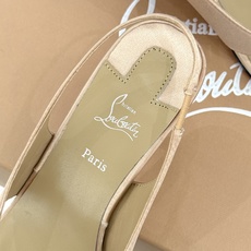 ChristinLouboutin/CL26WF新品 细带夹趾高跟细跟凉鞋 红底是品牌灵魂 细带勾勒纤细脚线 夹趾设计自 ChristinLouboutin/CL26WF新品 细带夹趾高跟细跟凉鞋 红底是品牌灵魂 细带勾勒纤细脚线 夹趾设计自