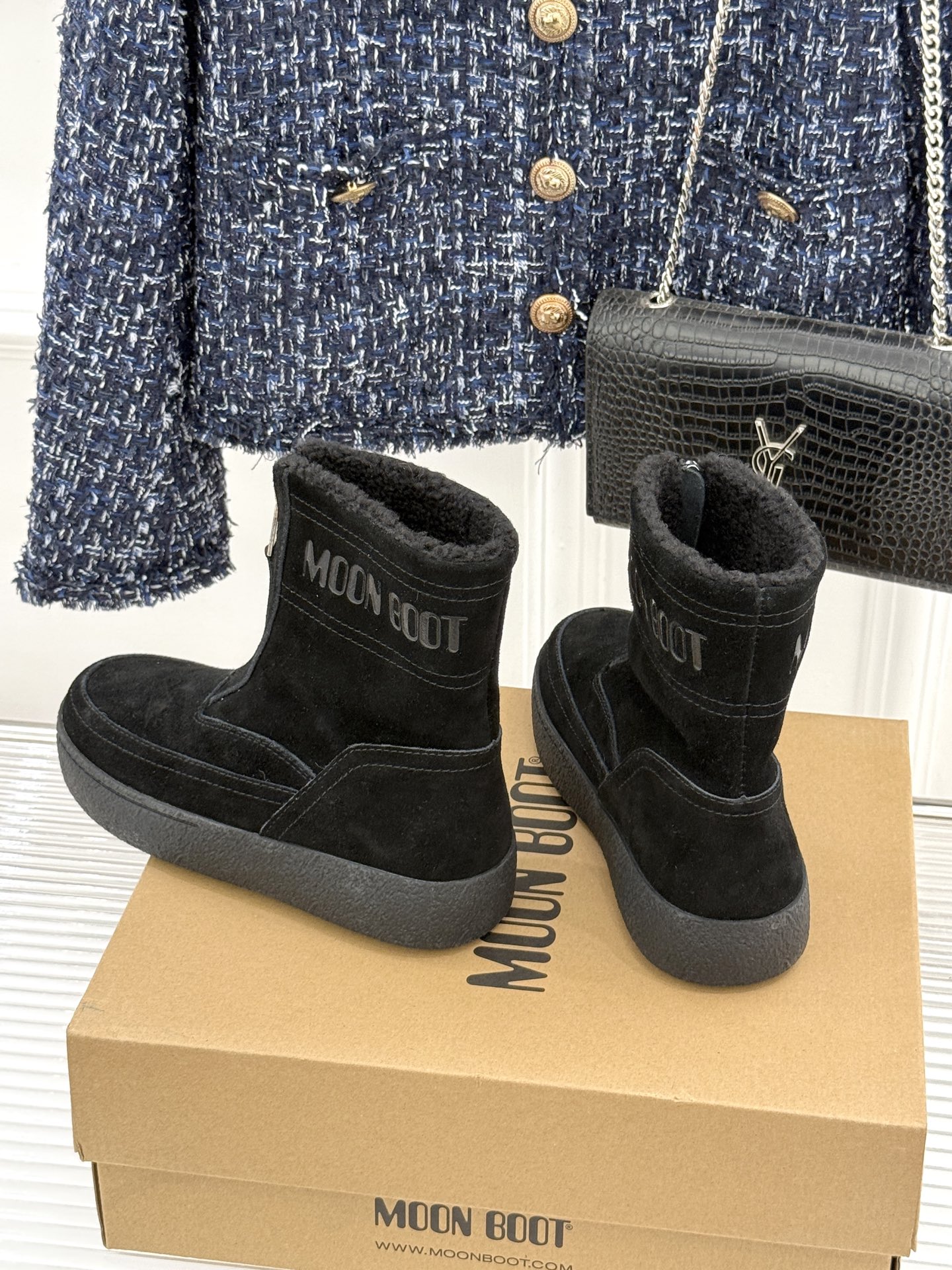 Moon Boot 26WF秋冬新品 前拉链厚底雪地靴短靴 前拉链穿脱利落省心 厚底悄悄拔高身形比例 短靴利落不压小个子