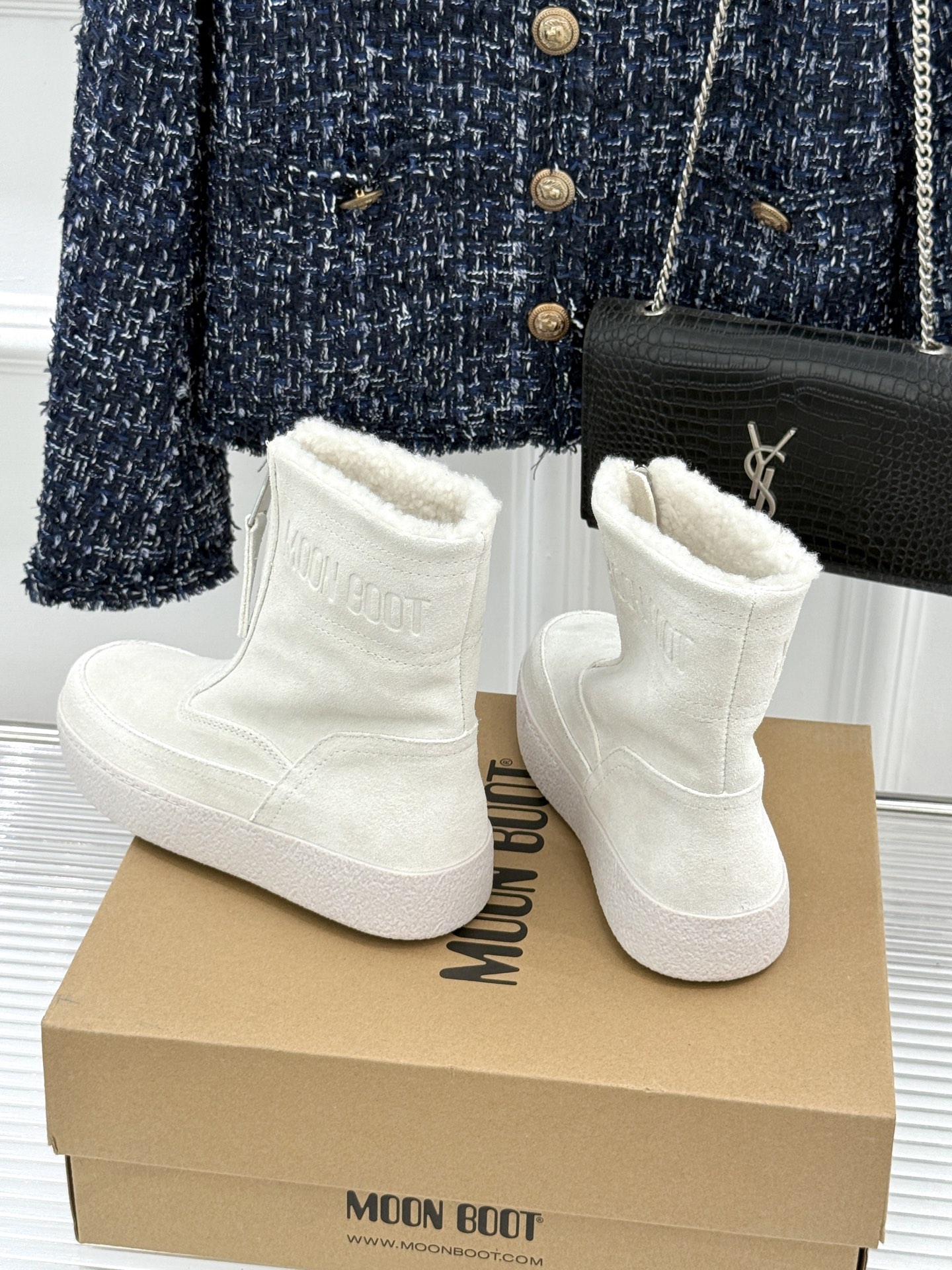 Moon Boot 26WF秋冬新品 前拉链厚底雪地靴短靴 前拉链穿脱利落省心 厚底悄悄拔高身形比例 短靴利落不压小个子