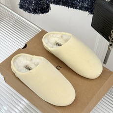 UGG 26WF新品极简复古 包头休闲半拖毛拖 包头藏住满格冬日暖意 半拖一脚蹬穿脱格外省心 羊羔毛裹住云朵般触感 皮毛 UGG 26WF新品极简复古 包头休闲半拖毛拖 包头藏住满格冬日暖意 半拖一脚蹬穿脱格外省心 羊羔毛裹住云朵般触感 皮毛