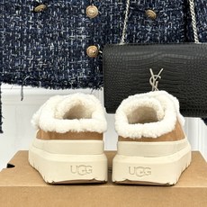 UGG 26WF新品复古魔术贴 厚底休闲羊毛休闲鞋毛毛鞋 魔术贴调节穿脱超省心 厚底松糕悄悄拔高身形 羊毛裹住冬日满格暖 UGG 26WF新品复古魔术贴 厚底休闲羊毛休闲鞋毛毛鞋 魔术贴调节穿脱超省心 厚底松糕悄悄拔高身形 羊毛裹住冬日满格暖