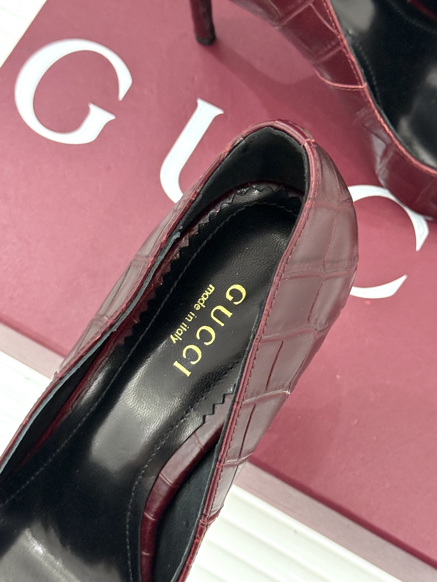 Gucci/古驰26WF新品Donna系列 马衔扣尖头高跟鞋凉鞋 经典马衔扣缀鞋面 尖头线条修饰纤细脚型 细跟拉长腿型比