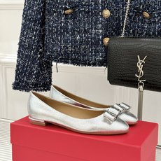 Ferragamo/菲拉格慕26WF新品 菱格蝴蝶结粗跟平底单鞋 蝴蝶结缀着格纹肌理 平底轻盈久站也不累脚 粒面牛皮细腻 Ferragamo/菲拉格慕26WF新品 菱格蝴蝶结粗跟平底单鞋 蝴蝶结缀着格纹肌理 平底轻盈久站也不累脚 粒面牛皮细腻