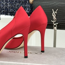 Jimmy Choo/吉米周26WF新品 真丝金属头侧空高跟鞋 真丝缎面贴脚背 金属鞋头凝一抹冷冽光 侧空裁出纤细脚踝 Jimmy Choo/吉米周26WF新品 真丝金属头侧空高跟鞋 真丝缎面贴脚背 金属鞋头凝一抹冷冽光 侧空裁出纤细脚踝