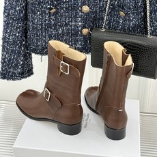 顶版 MaisonMargiela|MM6马吉拉 复古皮带扣分趾粗跟短靴 复古皮带扣氛围感拉满 标志性分趾辨识度超高 顶版 MaisonMargiela|MM6马吉拉 复古皮带扣分趾粗跟短靴 复古皮带扣氛围感拉满 标志性分趾辨识度超高