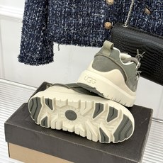 (男码➕10) UGG 26WF新品复古厚底拼色 情侣款系带增高休闲鞋运动鞋 复古拼色质感拉满 厚底增高秒变大长腿 系带 (男码➕10) UGG 26WF新品复古厚底拼色 情侣款系带增高休闲鞋运动鞋 复古拼色质感拉满 厚底增高秒变大长腿 系带
