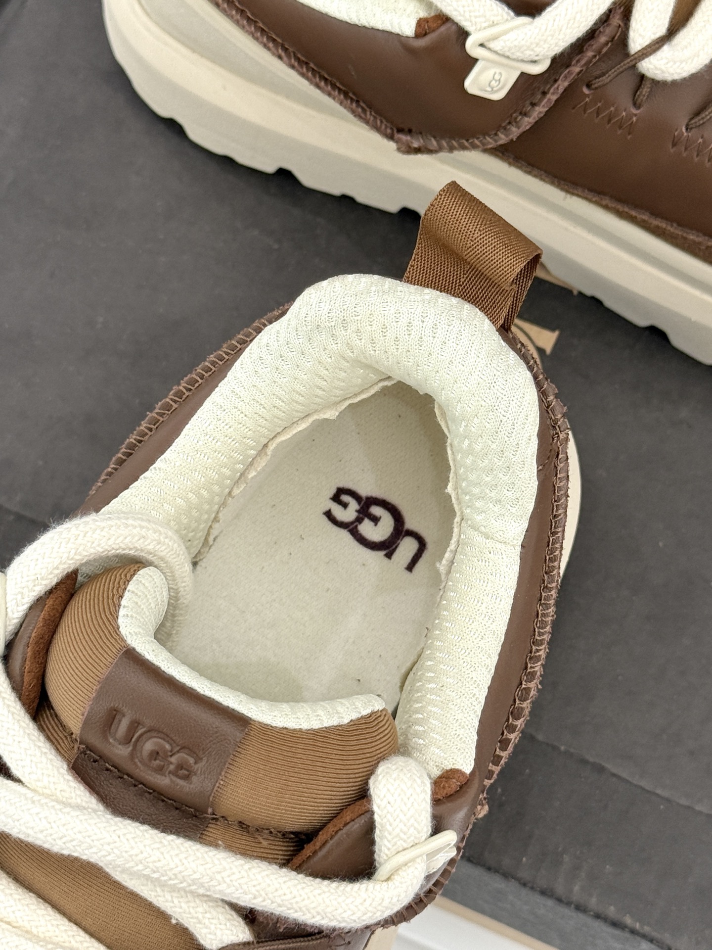 （男码➕10） UGG 26WF新品复古厚底拼色 情侣款系带增高休闲鞋运动鞋 复古拼色质感拉满 厚底增高秒变大长腿 系带