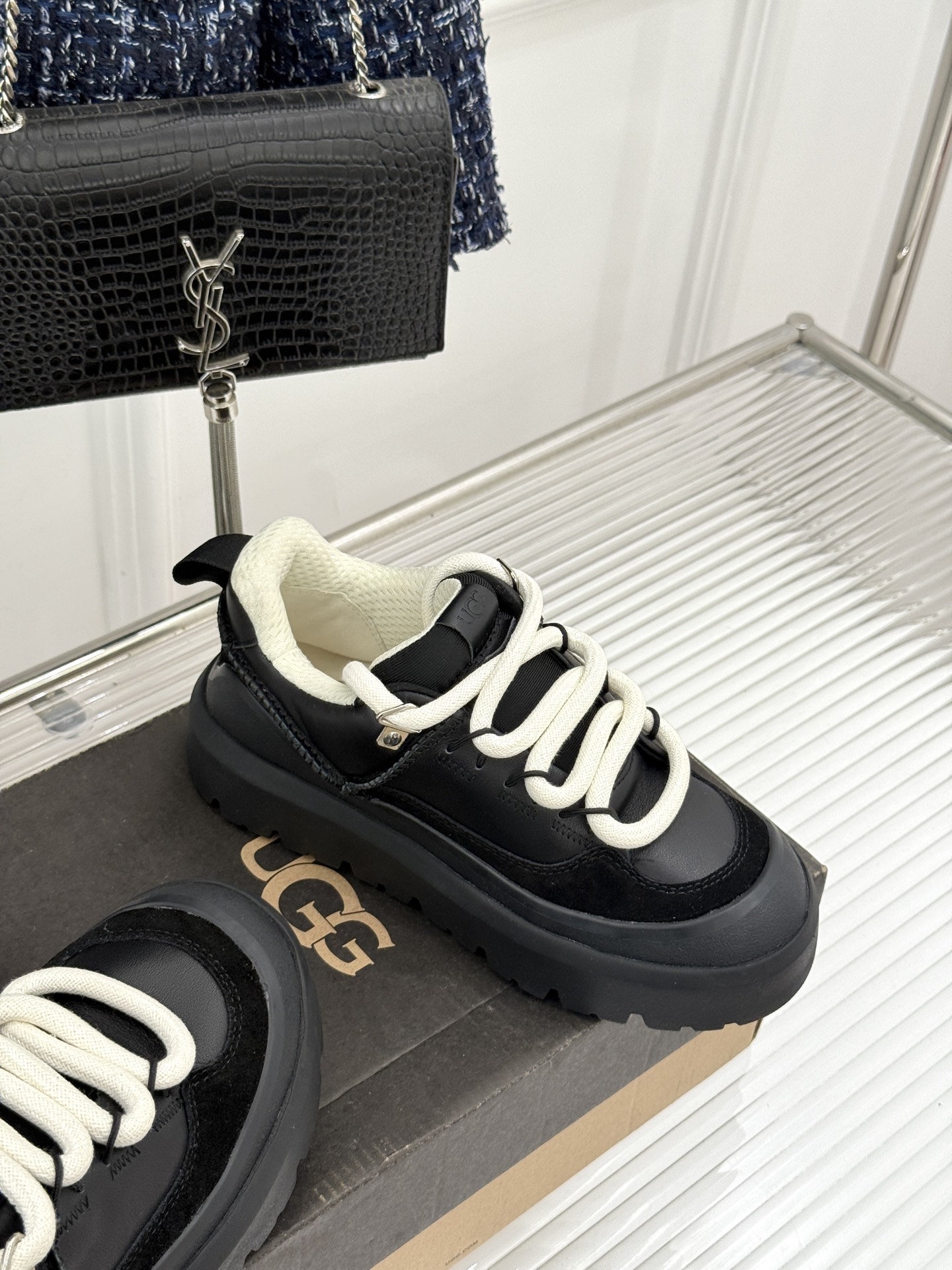 (男码➕10) UGG 26WF新品复古厚底拼色 情侣款系带增高休闲鞋运动鞋 复古拼色质感拉满 厚底增高秒变大长腿 系带 (男码➕10) UGG 26WF新品复古厚底拼色 情侣款系带增高休闲鞋运动鞋 复古拼色质感拉满 厚底增高秒变大长腿 系带