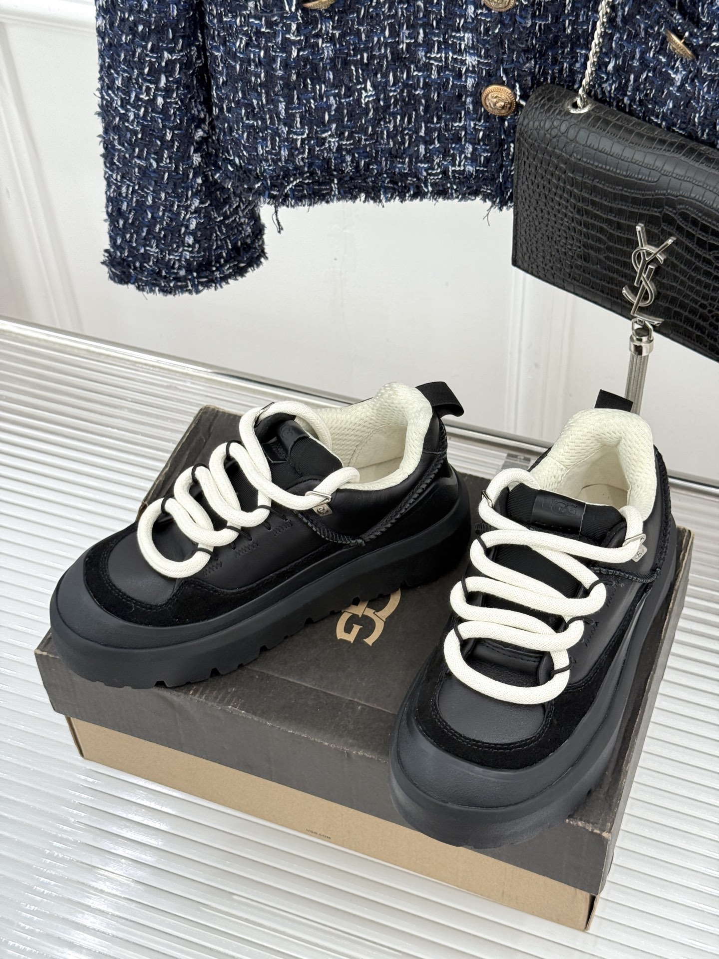 (男码➕10) UGG 26WF新品复古厚底拼色 情侣款系带增高休闲鞋运动鞋 复古拼色质感拉满 厚底增高秒变大长腿 系带 (男码➕10) UGG 26WF新品复古厚底拼色 情侣款系带增高休闲鞋运动鞋 复古拼色质感拉满 厚底增高秒变大长腿 系带