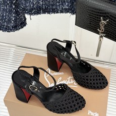 ChristinLouboutin/CL26WF新品 编织镂空红底粗跟凉鞋 编织镂空透气感拉满 经典红底一眼沦陷 粗跟稳 ChristinLouboutin/CL26WF新品 编织镂空红底粗跟凉鞋 编织镂空透气感拉满 经典红底一眼沦陷 粗跟稳